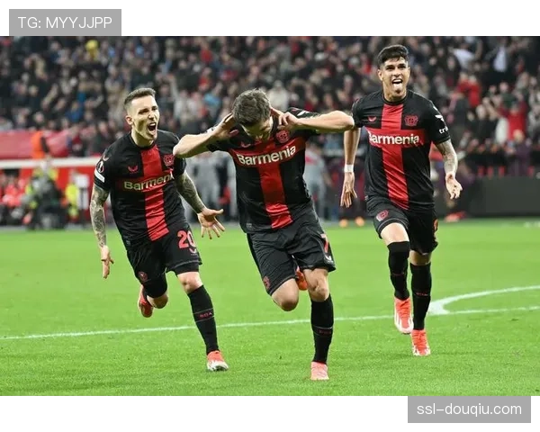 勒沃库森球员霍夫曼：进球后与队友默契庆祝彰显团结