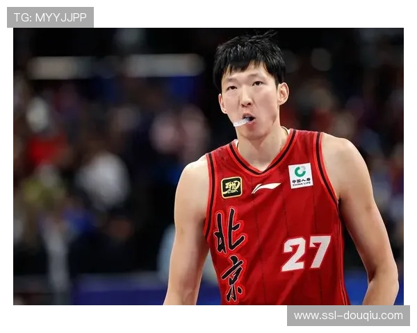 北京北汽队周琦精彩盖帽，主场虽败犹荣