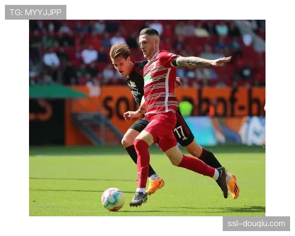 奥格斯堡保级关键战取胜，克劳德-毛里斯制胜球价值连城